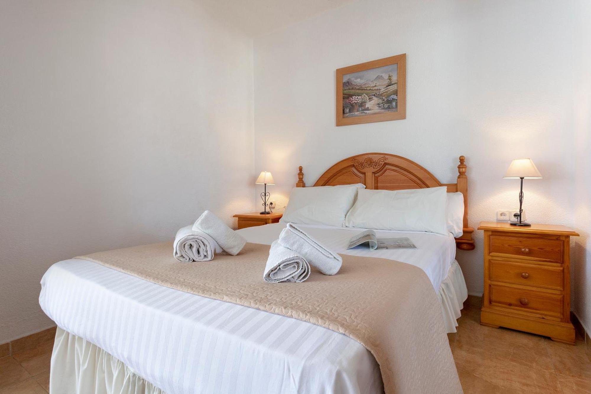 Apartamento Con Vistas Al Mar En เบนัลมาเดนา ภายนอก รูปภาพ